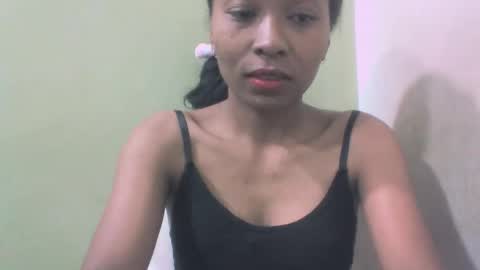 sandy735579 online show from April 27, 2026, 2:31 am
