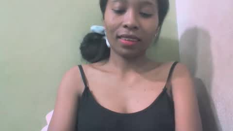 sandy735579 online show from May 24, 2026, 7:35 am