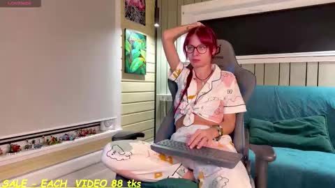 Snapshot of sandy_chris chatting on February 5, 2026, 4:50 am Sandy and Chris online show from February 5, 2026, 4:50 am