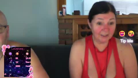 Snapshot of sanroom chatting on January 9, 2025, 2:40 pm sanroom online show from January 9, 2025, 2:40 pm