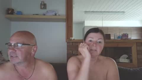 Snapshot of sanroom chatting on October 3, 2025, 2:58 pm sanroom online show from October 3, 2025, 2:58 pm