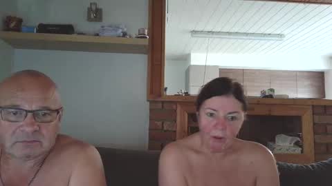 Snapshot of sanroom chatting on October 17, 2025, 1:14 pm sanroom online show from October 17, 2025, 1:14 pm