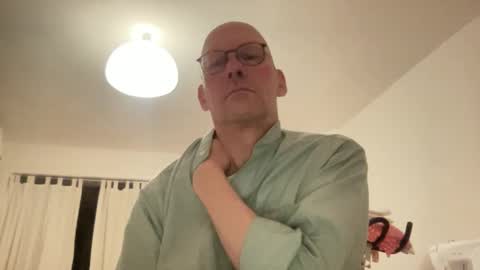 santaclausonice online show from November 9, 2025, 11:36 pm