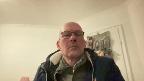 santaclausonice online show from November 11, 2025, 11:49 pm