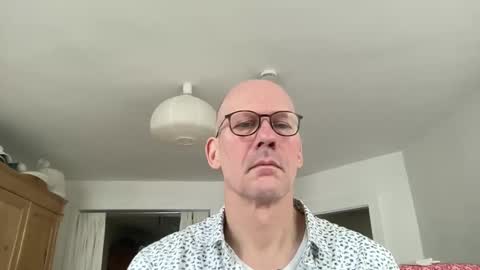 santaclausonice online show from November 22, 2025, 12:48 pm