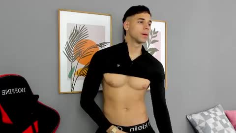 Maximo Santana online show from July 2, 2026, 12:44 pm