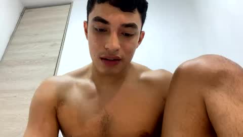 Snapshot of santi36rt chatting on May 21, 2026, 11:45 pm santi36rt online show from May 21, 2026, 11:45 pm