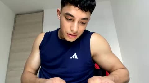 Snapshot of santi36rt chatting on June 26, 2026, 10:58 pm santi36rt online show from June 26, 2026, 10:58 pm