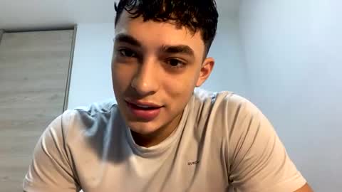 Snapshot of santi36rt chatting on June 28, 2026, 11:11 pm santi36rt online show from June 28, 2026, 11:11 pm