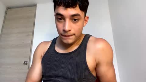 Snapshot of santi36rt chatting on July 28, 2026, 9:36 pm santi36rt online show from July 28, 2026, 9:36 pm