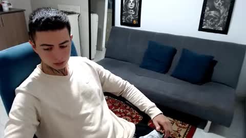 Snapshot of santi_ss chatting on November 22, 2025, 12:20 am santi_ss online show from November 22, 2025, 12:20 am