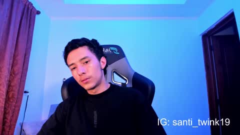 Snapshot of santi_twink19 chatting on December 18, 2024, 10:35 pm santi_twink19 online show from December 18, 2024, 10:35 pm