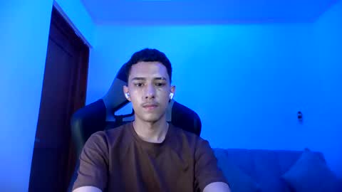 Snapshot of santi_twink19 chatting on February 1, 2025, 3:08 am santi_twink19 online show from February 1, 2025, 3:08 am