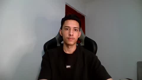 Snapshot of santi_twink19 chatting on February 13, 2025, 3:50 am santi_twink19 online show from February 13, 2025, 3:50 am