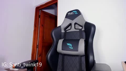 Snapshot of santi_twink19 chatting on February 15, 2025, 2:26 am santi_twink19 online show from February 15, 2025, 2:26 am