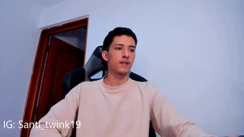 Snapshot of santi_twink19 chatting on February 16, 2025, 4:21 pm santi_twink19 online show from February 16, 2025, 4:21 pm