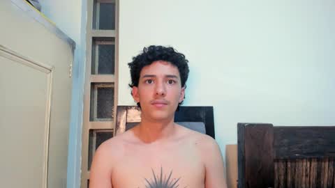 Snapshot of santi_twink19 chatting on October 4, 2025, 4:32 am santi_twink19 online show from October 4, 2025, 4:32 am