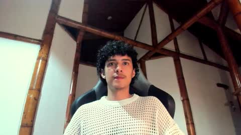 Snapshot of santi_twink19 chatting on March 5, 2026, 5:58 am santi_twink19 online show from March 5, 2026, 5:58 am