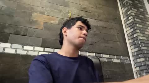 santi online show from October 26, 2025, 6:14 pm