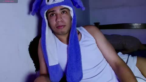 Snapshot of santiago_foxx chatting on July 4, 2026, 10:05 pm santi online show from July 4, 2026, 10:05 pm