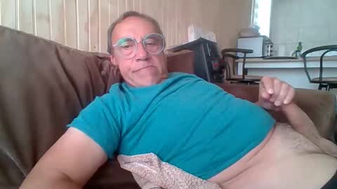 Snapshot of santiago_n chatting on April 7, 2026, 4:07 pm santiago_n online show from April 7, 2026, 4:07 pm