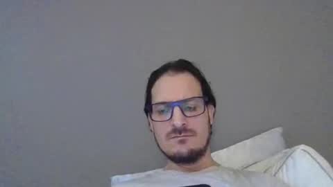 santiagorivera012477 online show from February 9, 2026, 12:14 am