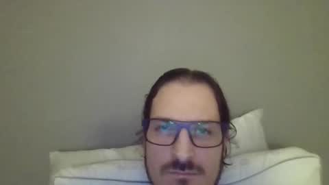 santiagorivera012477 online show from March 18, 2026, 4:37 am