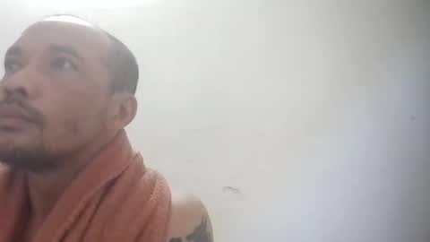 santichai561323 online show from November 10, 2025, 12:53 am