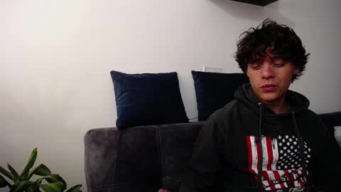 Santii online show from December 29, 2024, 5:33 pm