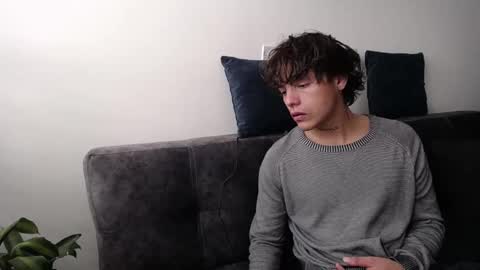 Santii online show from January 24, 2025, 4:06 pm