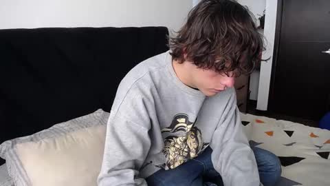 Santii online show from February 18, 2025, 12:39 pm