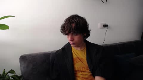 Santii online show from March 7, 2025, 3:07 pm