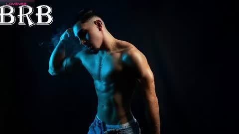 Snapshot of santin_seans chatting on August 1, 2026, 1:32 pm Santiago Seans online show from August 1, 2026, 1:32 pm