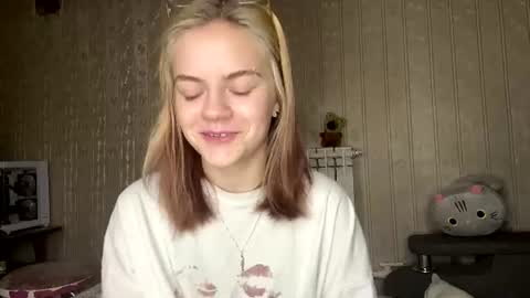 Snapshot of santinalabonne chatting on June 22, 2026, 6:54 am Rina online show from June 22, 2026, 6:54 am