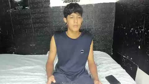 Snapshot of santos_xd chatting on June 10, 2026, 3:18 am santos online show from June 10, 2026, 3:18 am