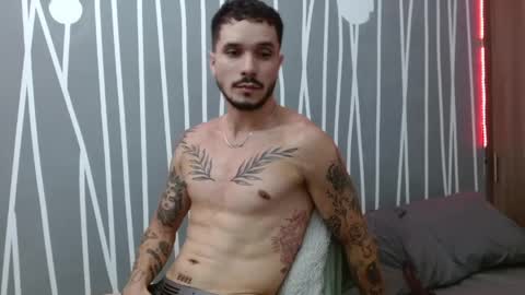 Snapshot of santti_torres chatting on April 16, 2026, 7:09 am Santy Torres online show from April 16, 2026, 7:09 am