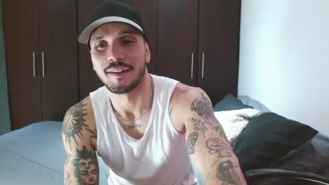 Snapshot of santti_torres chatting on May 30, 2026, 4:31 am Santy Torres online show from May 30, 2026, 4:31 am