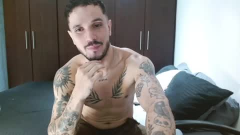 Snapshot of santti_torres chatting on June 10, 2026, 5:50 am Santy Torres online show from June 10, 2026, 5:50 am