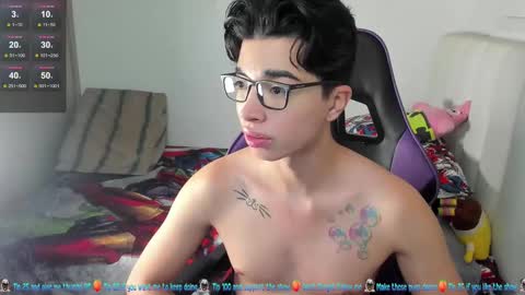 Snapshot of santy7u7 chatting on March 5, 2025, 1:06 pm Mr. Santiago online show from March 5, 2025, 1:06 pm