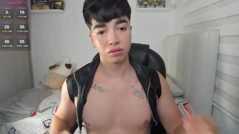 Snapshot of santy7u7 chatting on May 24, 2026, 1:38 pm Mr. Santiago online show from May 24, 2026, 1:38 pm