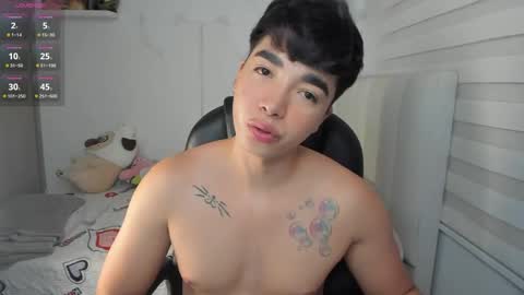 Snapshot of santy7u7 chatting on June 5, 2026, 1:39 pm Mr. Santiago online show from June 5, 2026, 1:39 pm