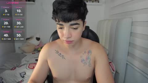 Snapshot of santy7u7 chatting on June 16, 2026, 1:36 pm Mr. Santiago online show from June 16, 2026, 1:36 pm