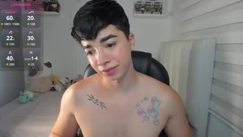 Snapshot of santy7u7 chatting on July 25, 2026, 2:14 pm Mr. Santiago online show from July 25, 2026, 2:14 pm