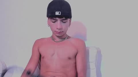 santy online show from February 3, 2026, 9:53 pm