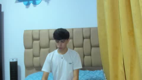 Snapshot of santy_caerrinton chatting on January 2, 2025, 4:20 am Santiago online show from January 2, 2025, 4:20 am