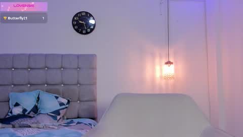 santy_stump online show from September 20, 2025, 6:53 pm