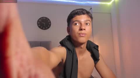 santy_stump online show from November 19, 2025, 9:15 pm