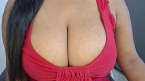 sanvi13 online show from April 21, 2026, 7:47 am