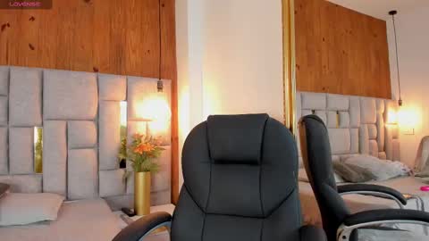 Saori  online show from September 16, 2025, 11:55 am