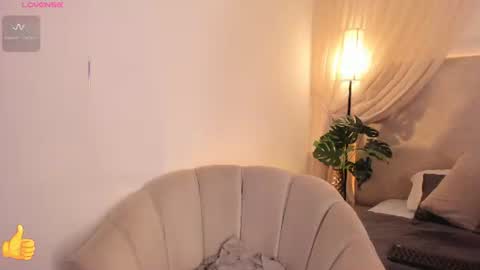 Snapshot of saori_newman chatting on July 9, 2026, 11:58 am Saori online show from July 9, 2026, 11:58 am
